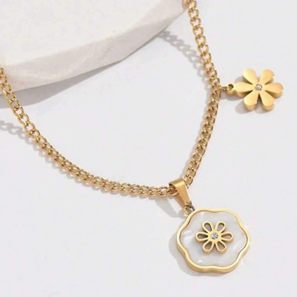 N/A elegant gold